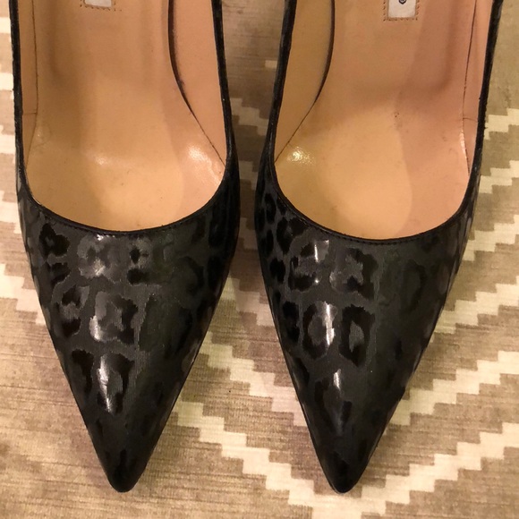 Manolo Blahnik - Picture 3 of 5